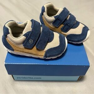 NWB Stride Rite “Mason” sneakers size childrens 3W
